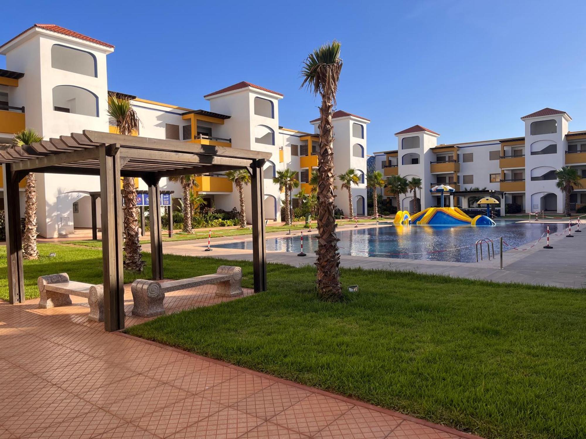Apartement Haut Standing Avec Piscine A La Marina Saïdia Buitenkant foto